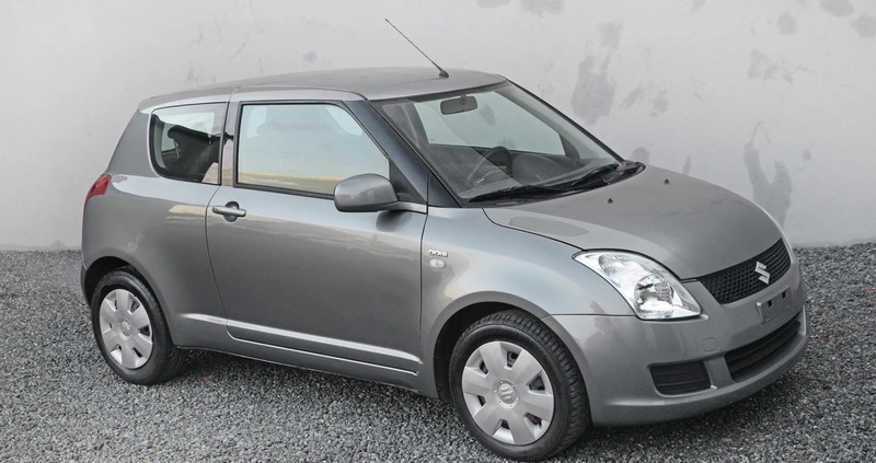 Suzuki Swift cena 8700 przebieg: 200000, rok produkcji 2009 z Jarocin małe 704